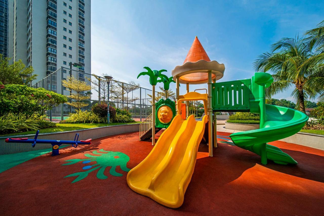 Scenic Country Garden Danga Bay By Lions Bay Apartamento Johor Bahru Exterior foto